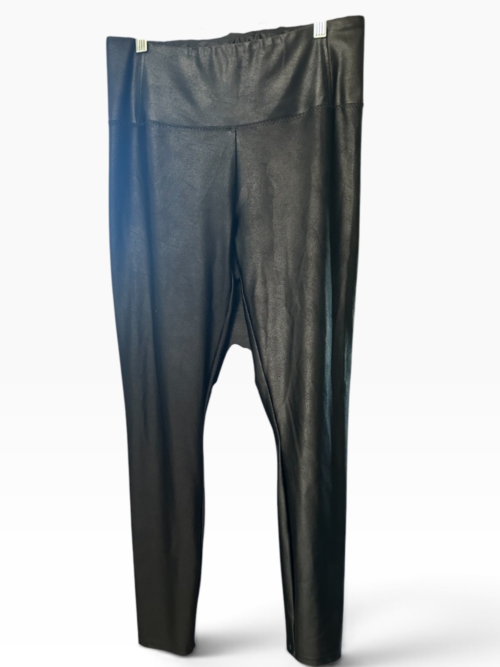 Women’s Madison d’ Amelie Black faux leather Leggings